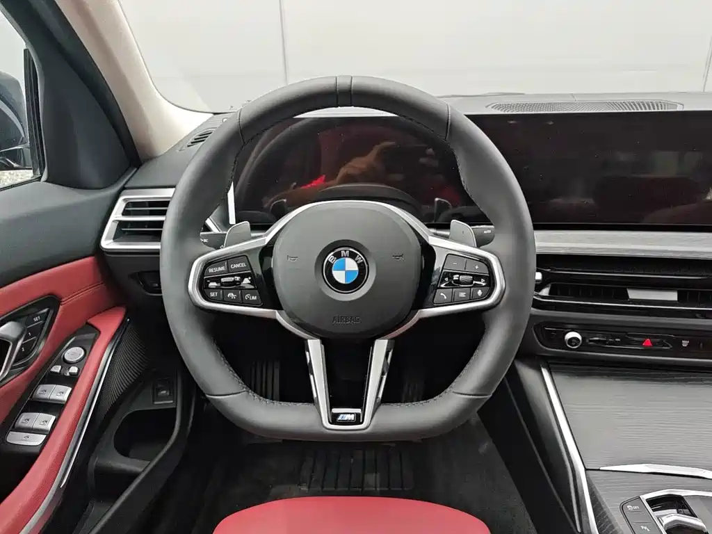 BMW 3 Series 2025 — фото 16