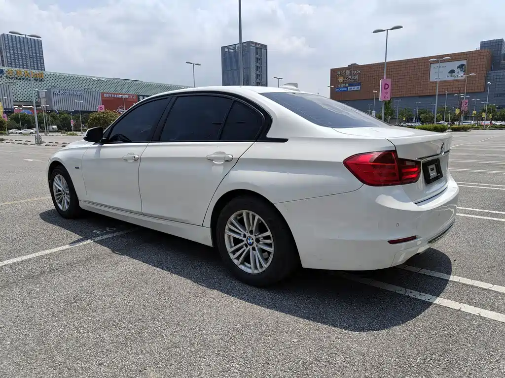BMW 3 Series 2014 — фото 15