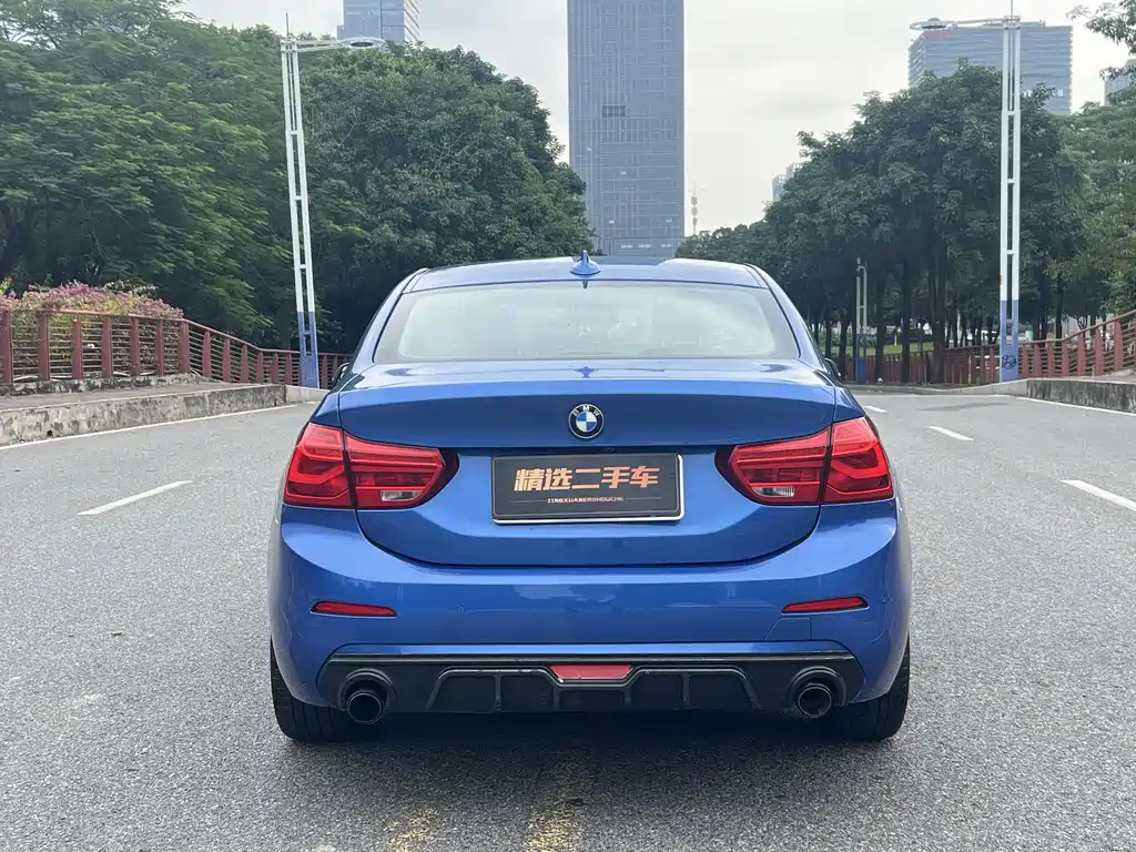 BMW 1 Series 2019 — фото 14