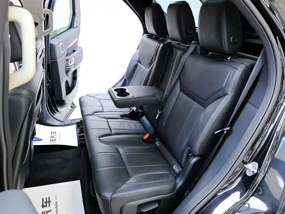 Land Rover Discovery 2018 — фото 29