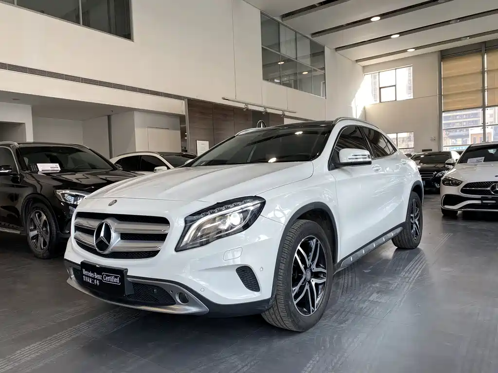 Mercedes-Benz GLA 2016 — фото 1