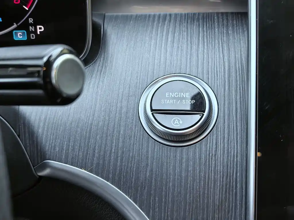 Mercedes-Benz C-Class 2022 — фото 18