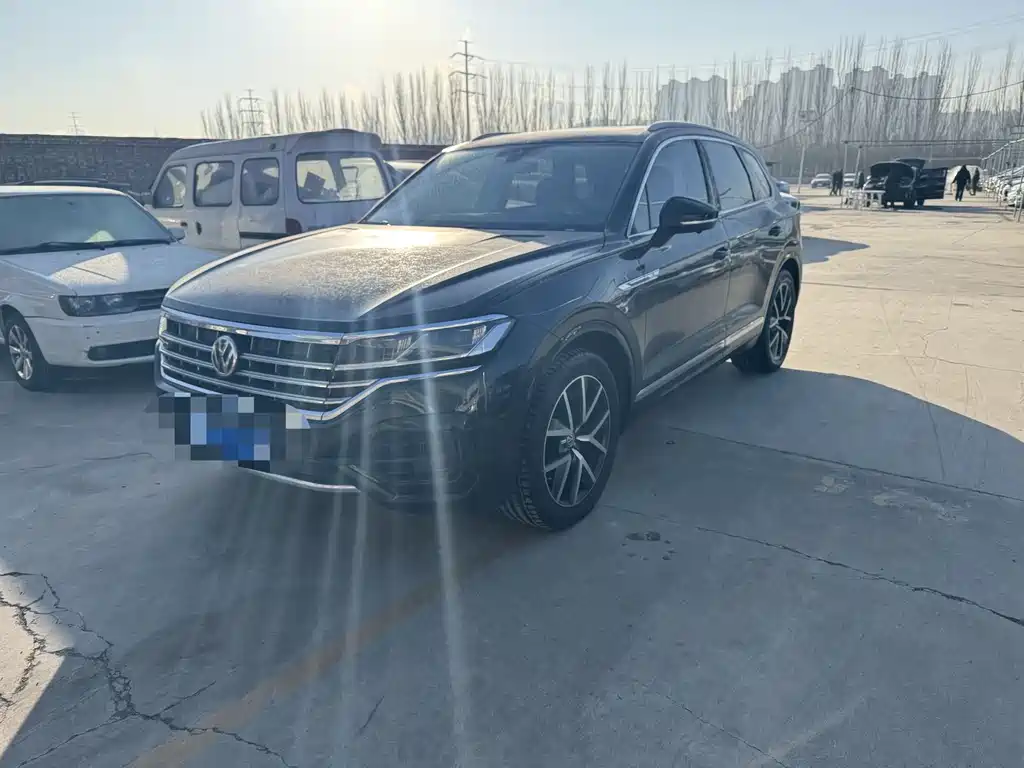 Volkswagen Touareg 2019 — фото 1