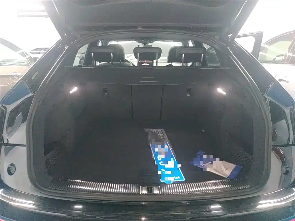 Audi Q5L Sportback 2022 — фото 19