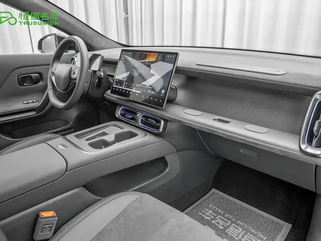 Leapmotor Lafa5 2025 — фото 14