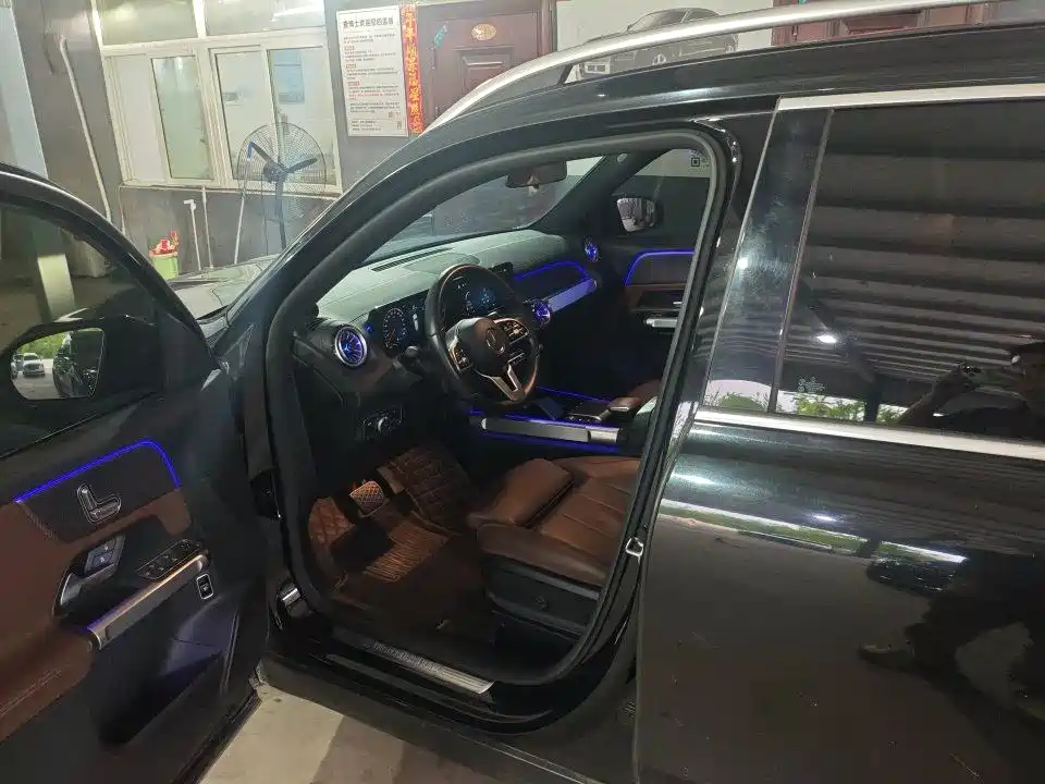 Mercedes-Benz GLB 2021