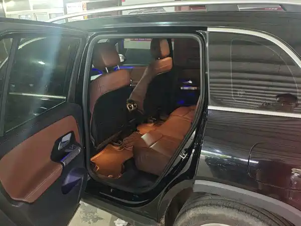 Mercedes-Benz GLB 2021