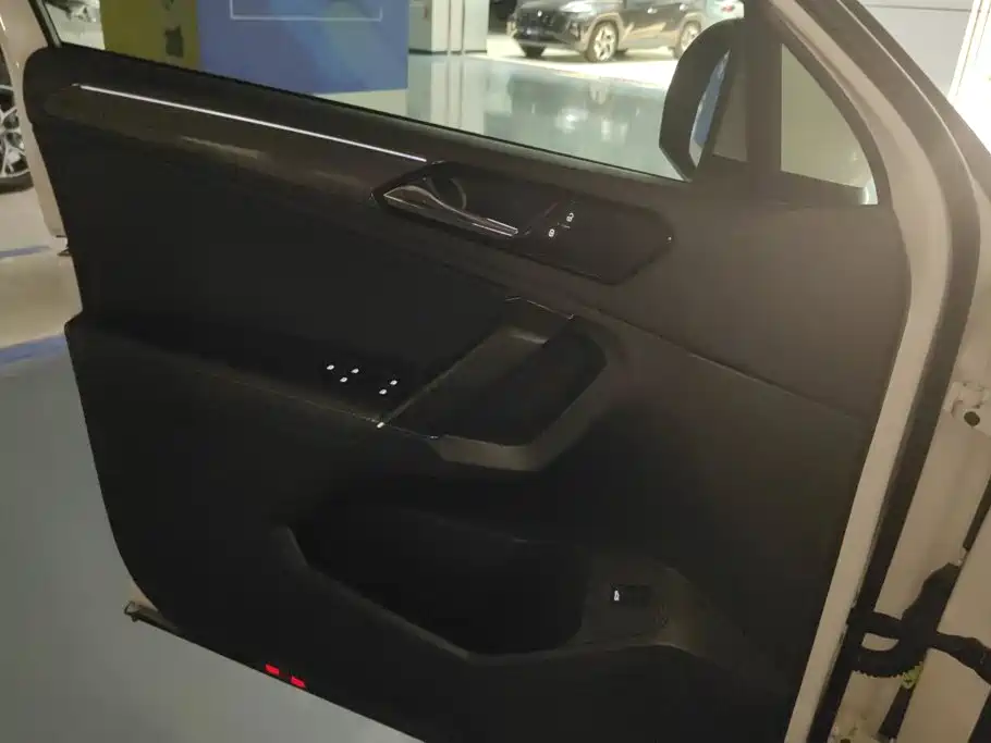 Volkswagen Tiguan L 2019