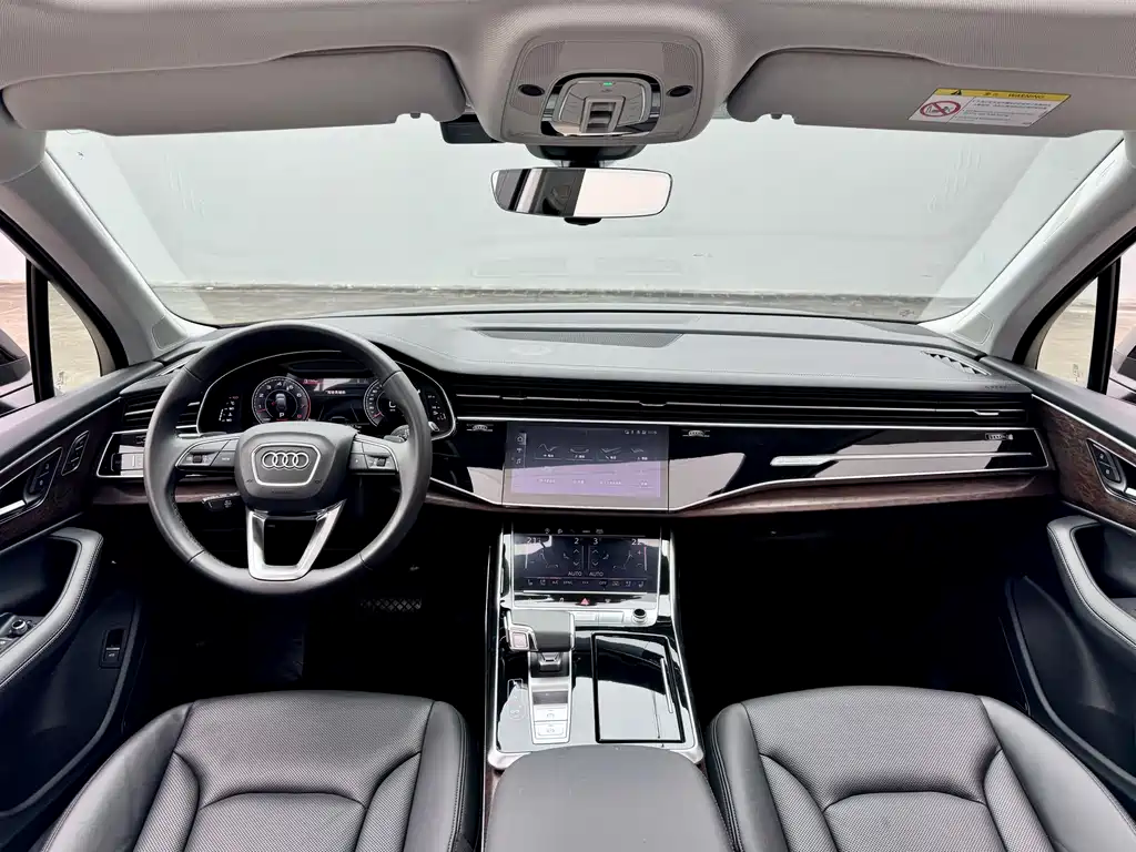 Audi Q7 2023 — фото 14