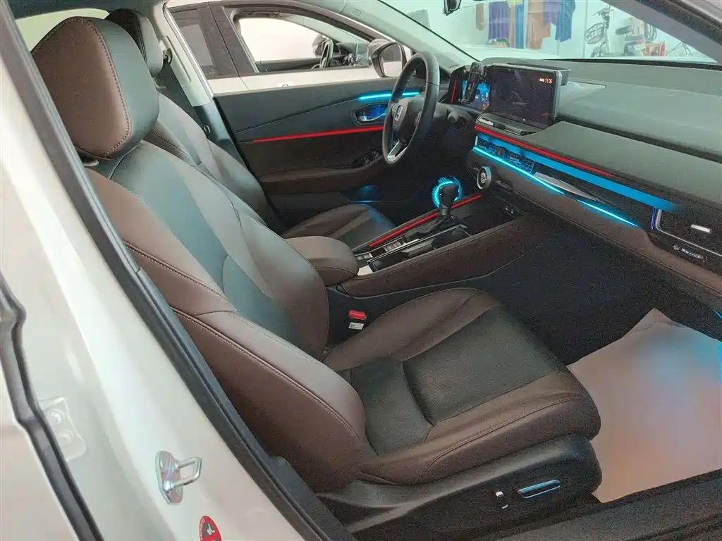 Honda Inspire 2025 — фото 25