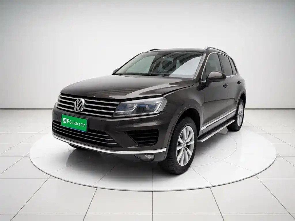 Volkswagen Touareg 2017 — фото 1