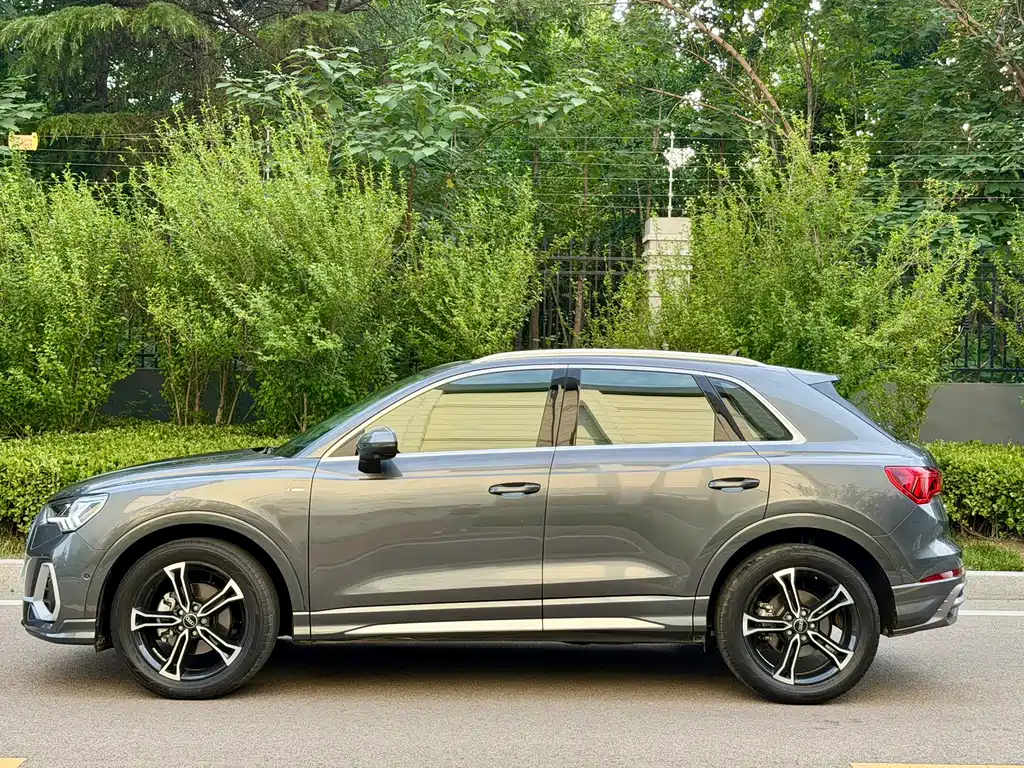 Audi Q3 2022 — фото 15