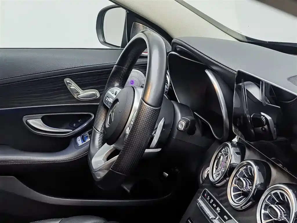 Mercedes-Benz C-Class 2022 — фото 22