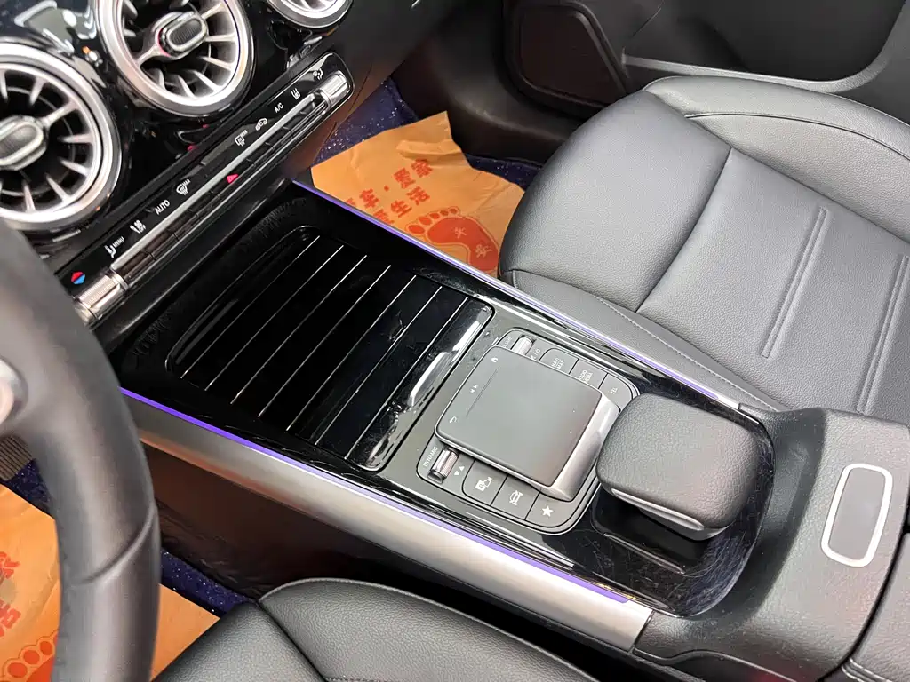 Mercedes-Benz EQA 2023 — фото 26