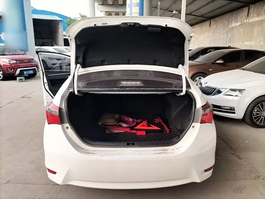Toyota Corolla 2019 — фото 19