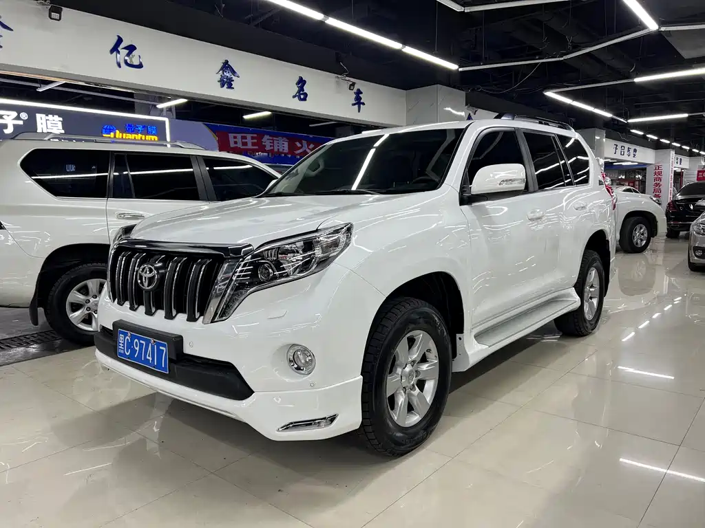 Toyota Prado 2014 — фото 1