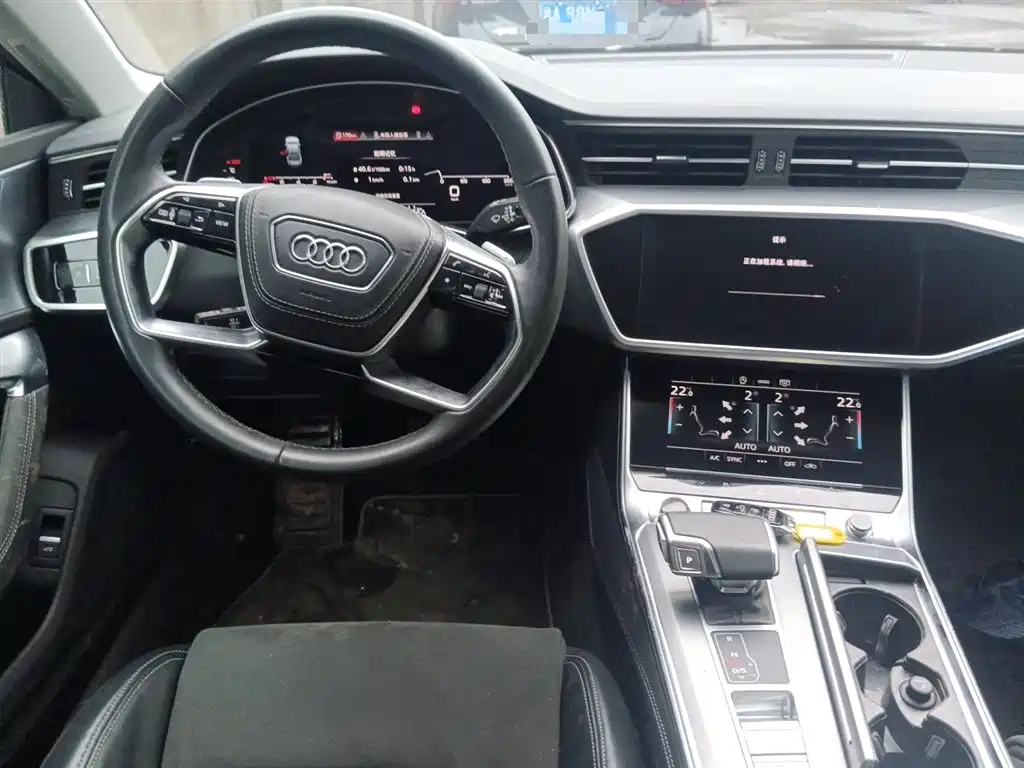 Audi A7L 2024 — фото 11