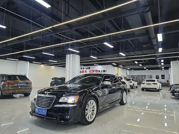 Chrysler 300C 2016