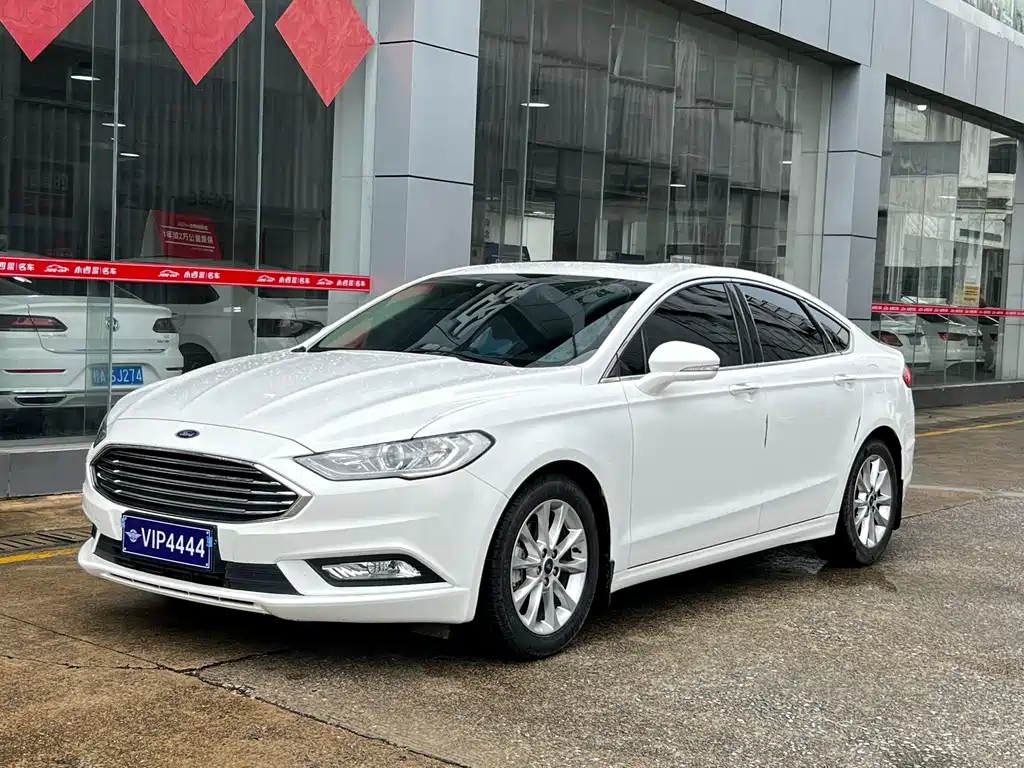 Ford Mondeo 2017 — фото 1