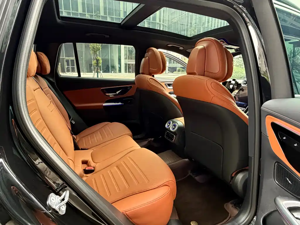 Mercedes-Benz GLC 2023 — фото 16
