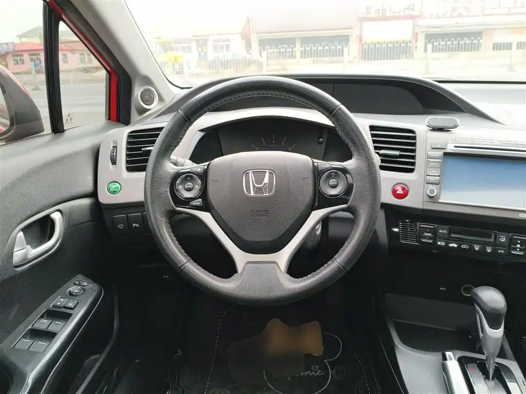 Honda Civic 2014 — фото 11