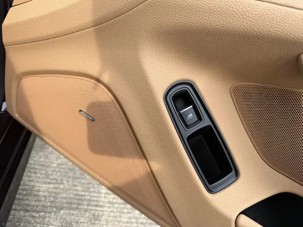 Porsche Panamera 2015 — фото 28