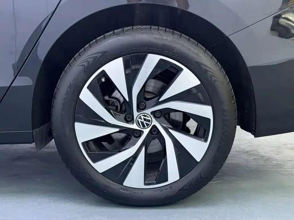 Volkswagen Passat 2025 — фото 15