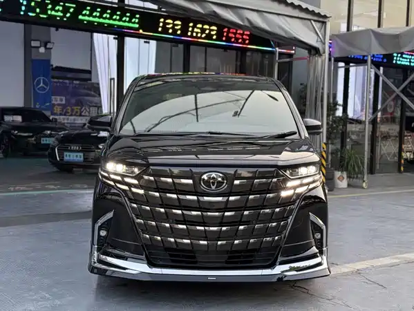 Toyota Alphard 2025