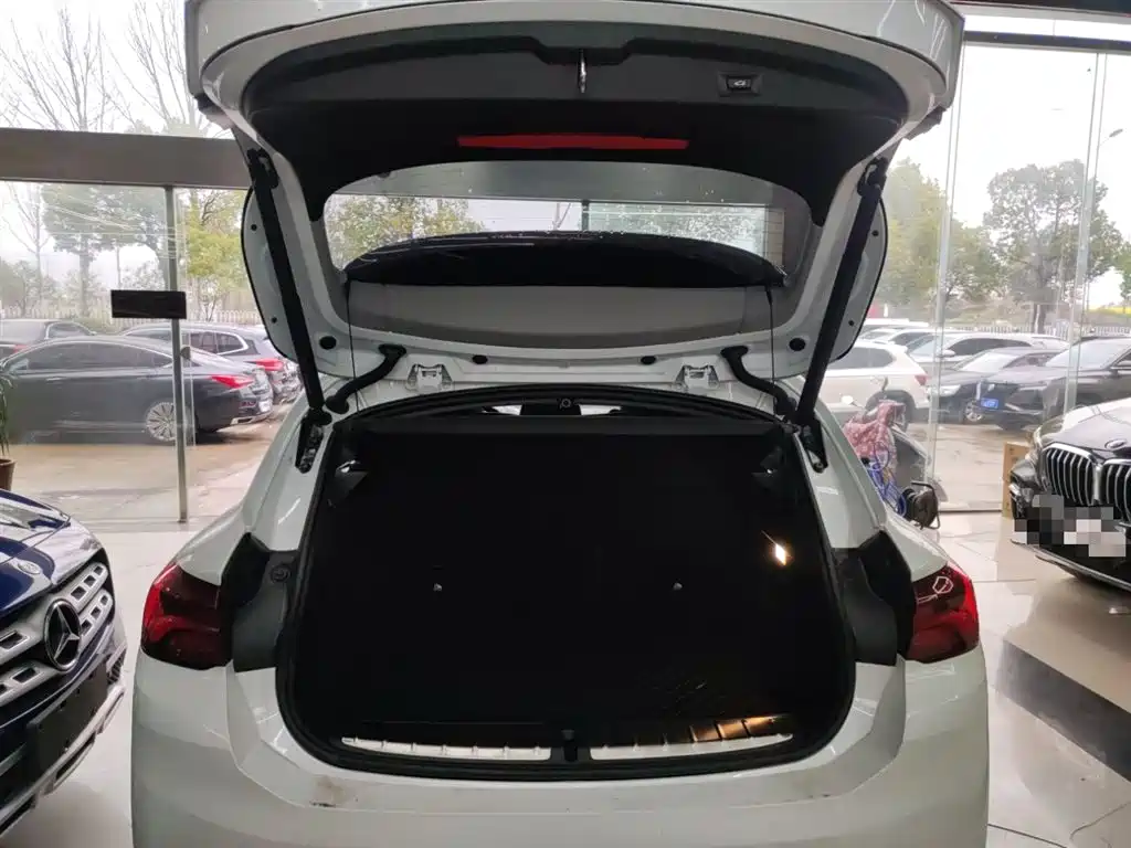 BMW X2 2023 — фото 15