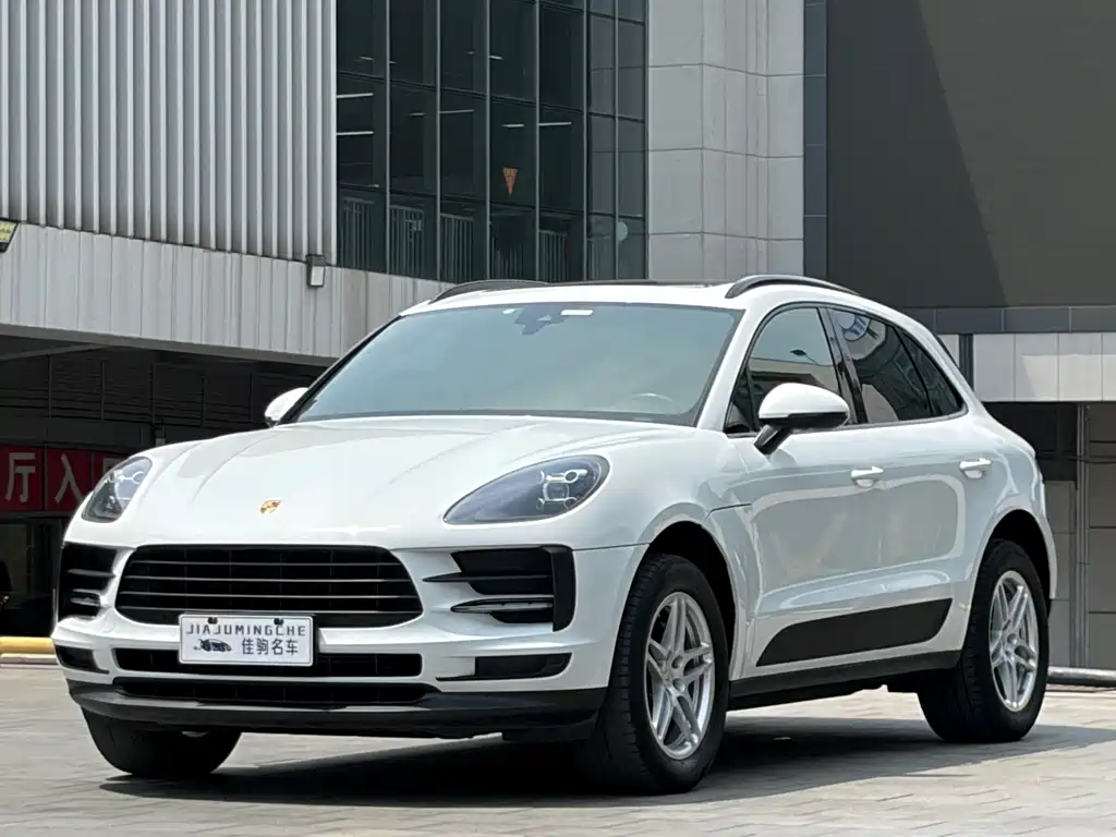 Porsche Macan 2021 — фото 1