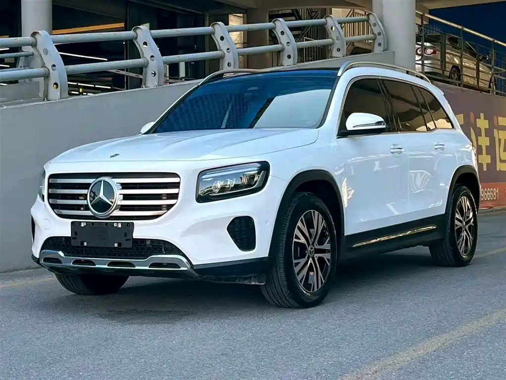 Mercedes-Benz GLB 2025