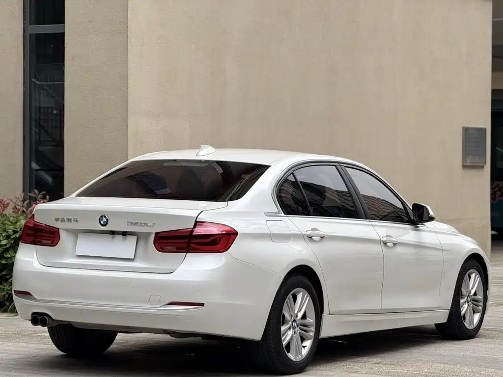 BMW 3 Series 2017 — фото 8