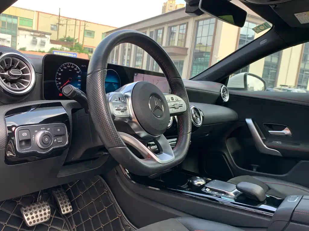 Mercedes-Benz CLA 2021 — фото 17