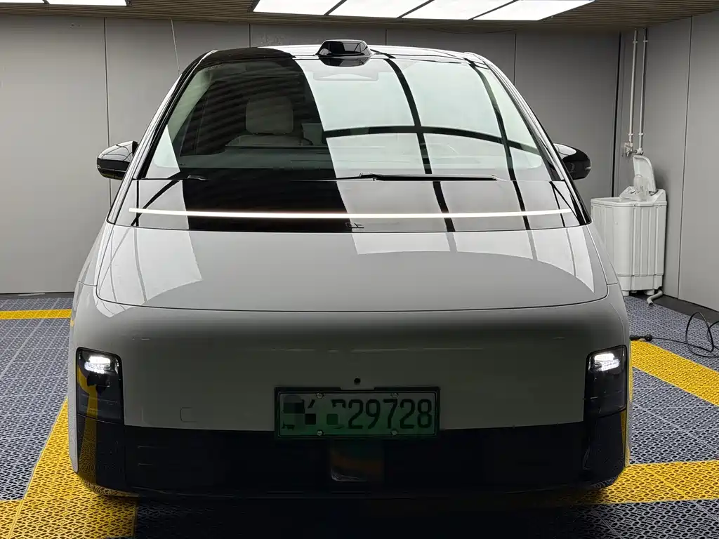 Li Auto Li MEGA 2024