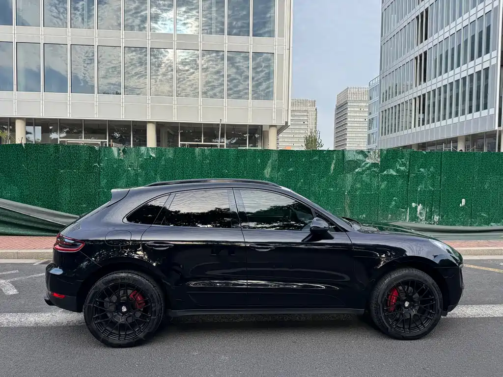 Porsche Macan 2018 — фото 4