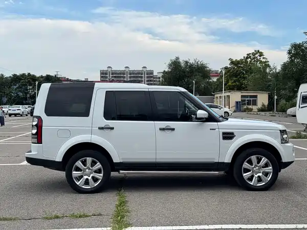 Land Rover Discovery 2014