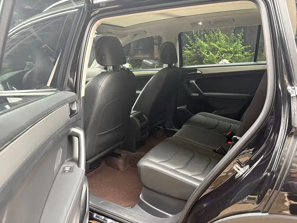 Volkswagen Tiguan L 2019 — фото 3
