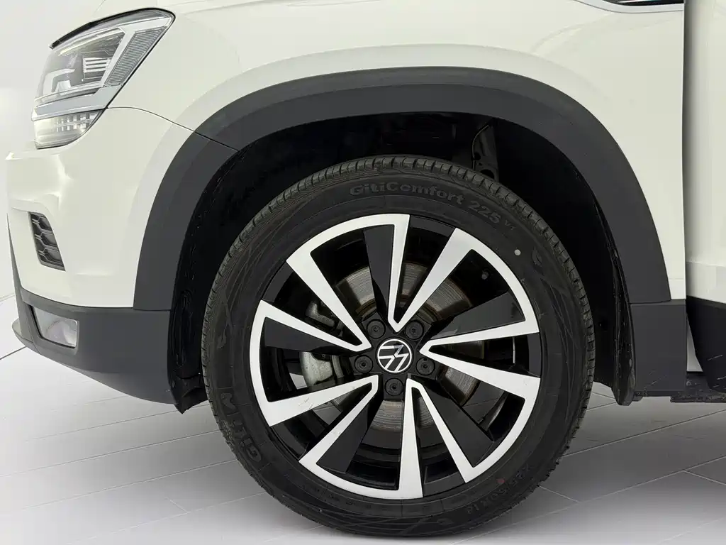 Volkswagen Tharu 2023 — фото 17