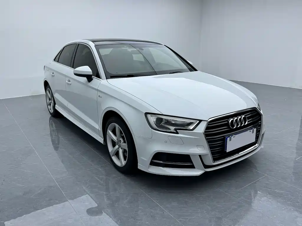 Audi A3 2017 — фото 4