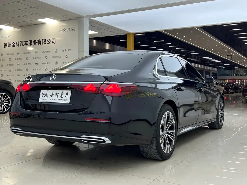 Mercedes-Benz E-Class 2025 — фото 20