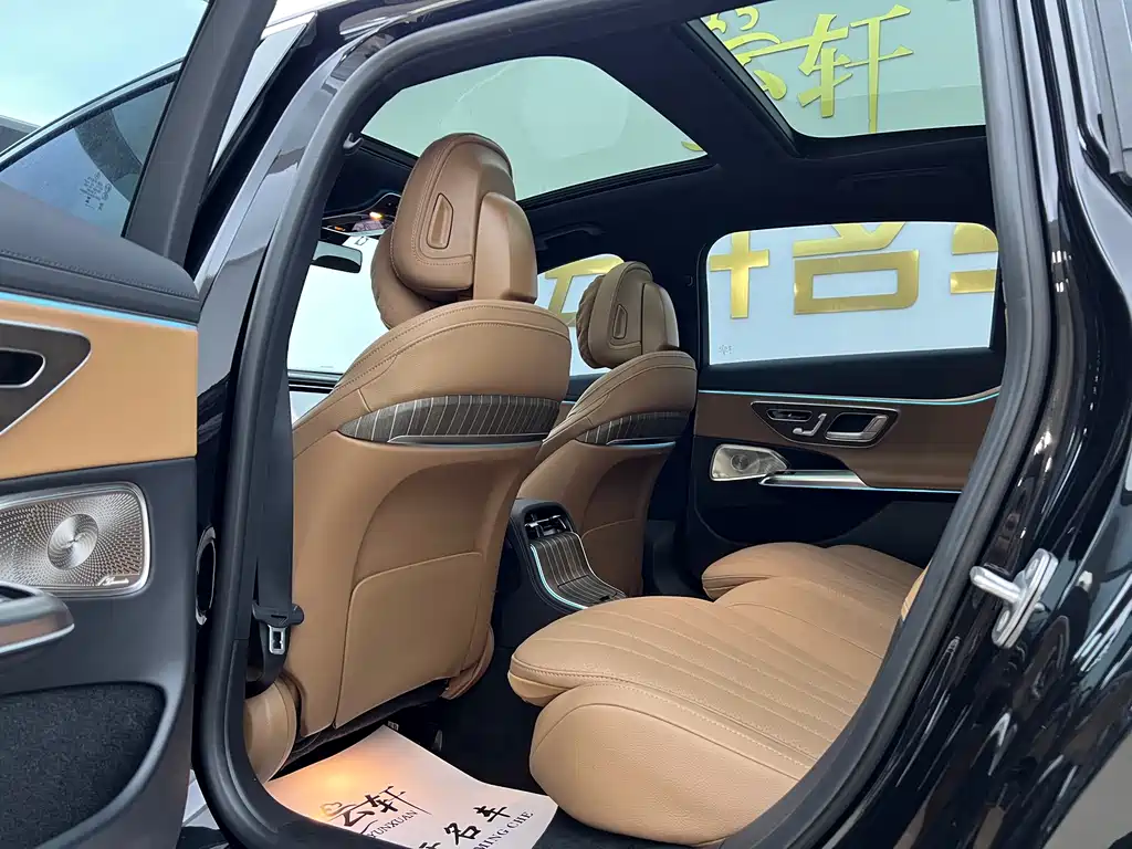 Mercedes-Benz E-Class 2025 — фото 13