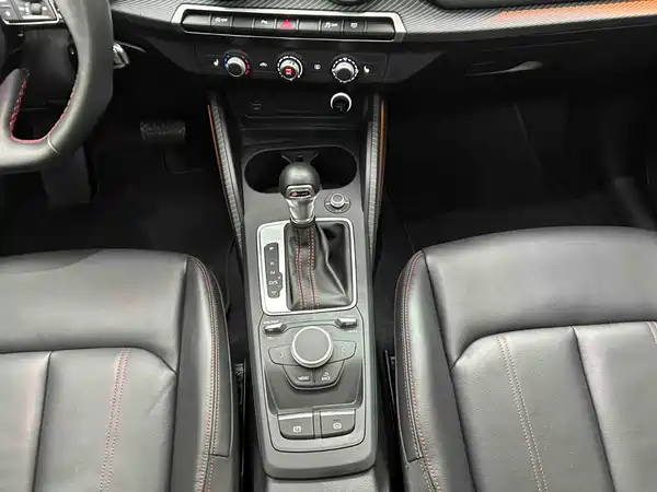 Audi Q2L 2022