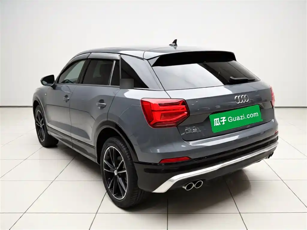 Audi Q2L 2020 — фото 23