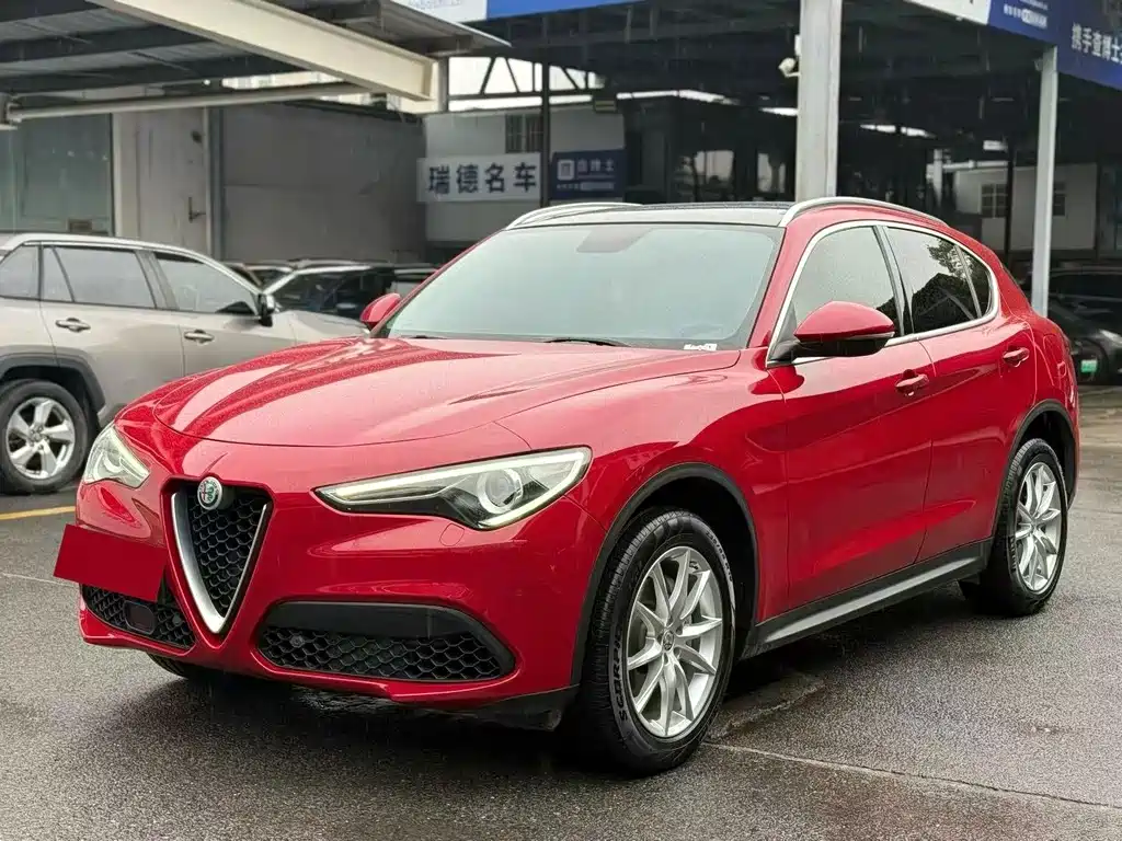 Alfa Romeo Stelvio 2019