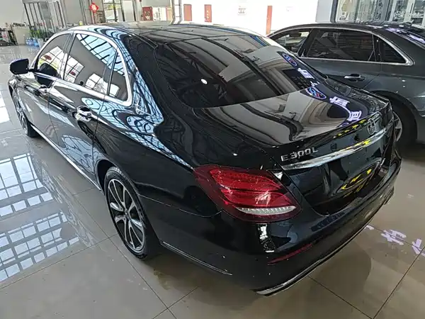 Mercedes-Benz E-Class 2018
