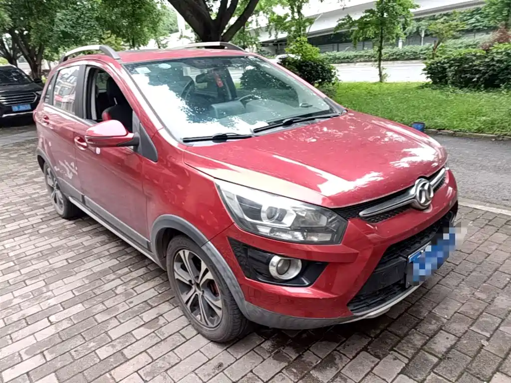 BAIC Senova X25 2016 — фото 7