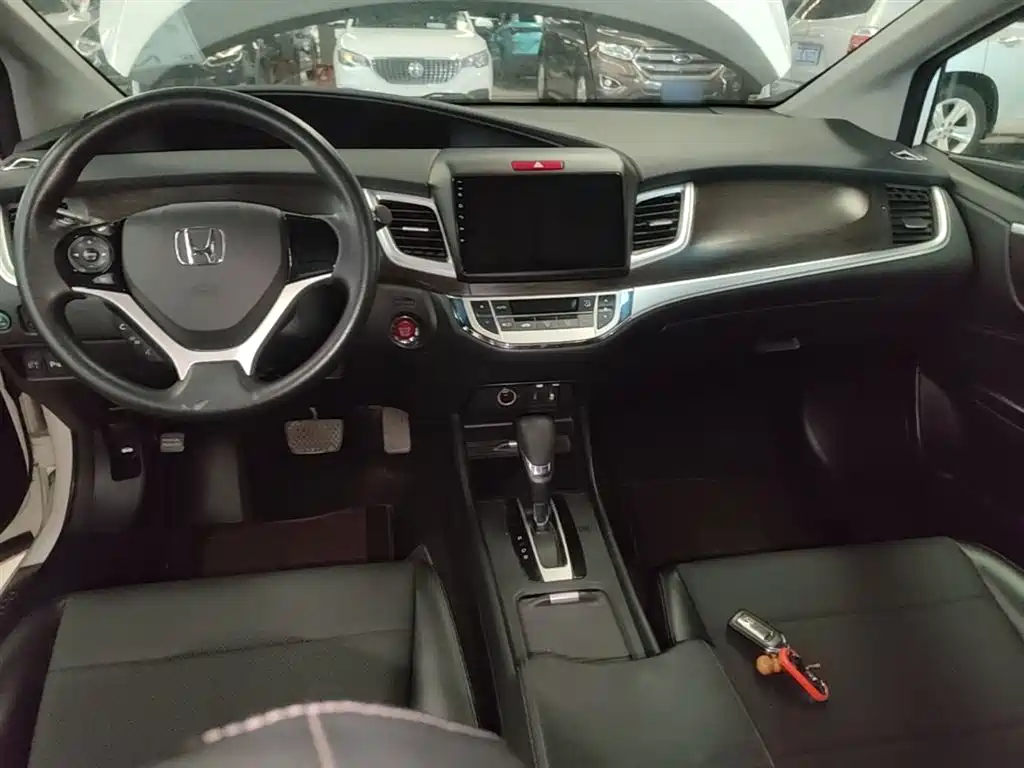 Honda Jade 2015 — фото 10