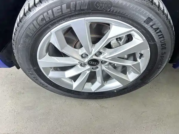 Audi Q5L 2021