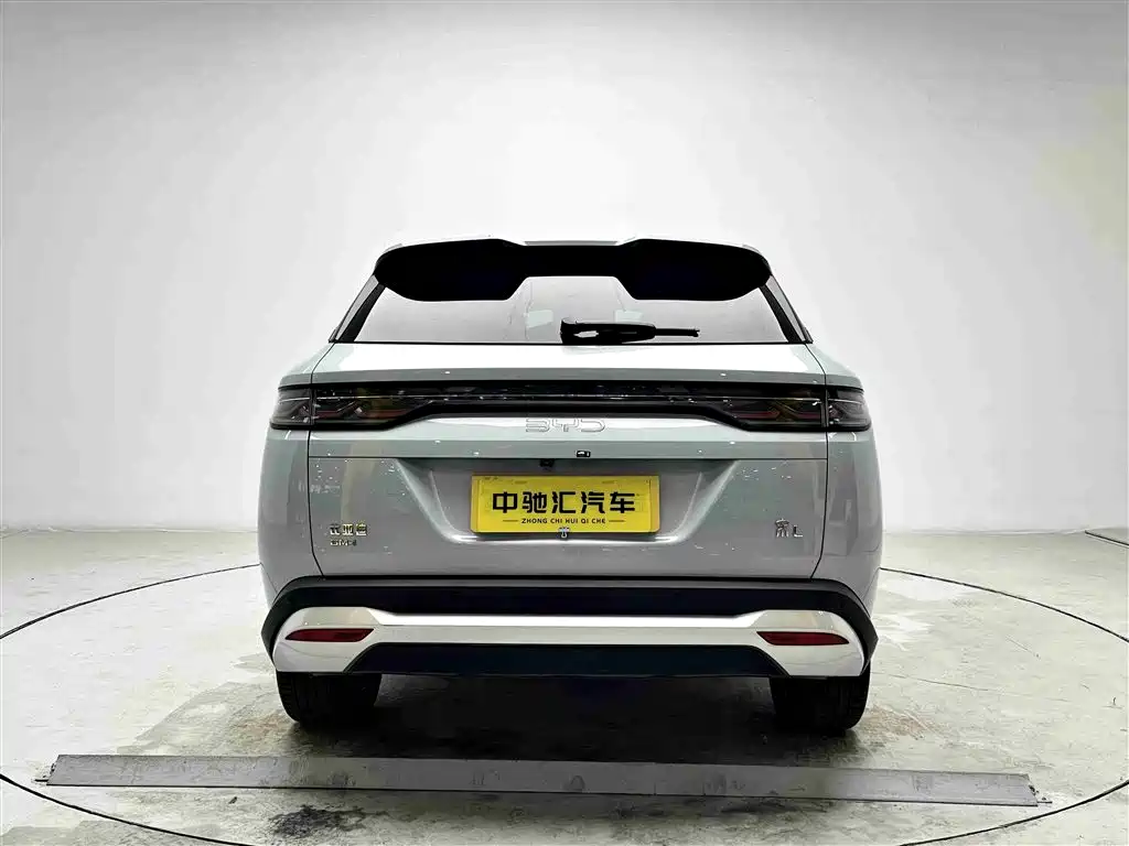 BYD L DM-i 2025 — фото 18