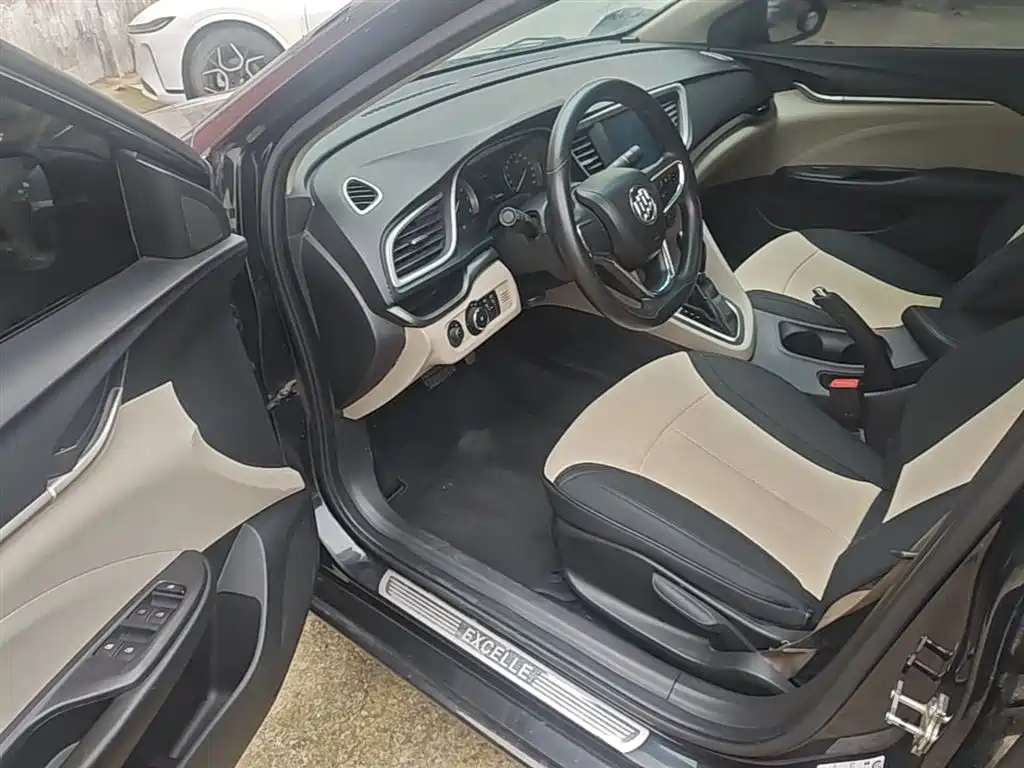 Buick Excelle 2016 — фото 16